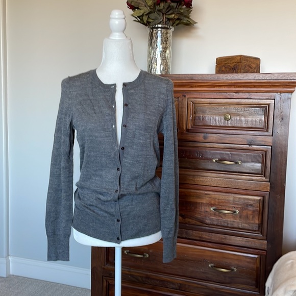 GAP Dark Gray Cardigan Sweater, Button Up Front, Grey Sweater, Lightweight, M - Picture 2 of 14